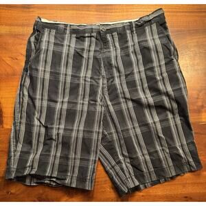 Tommy Bahama Mens Silk Blend black Striped 10” Shorts Sz 36